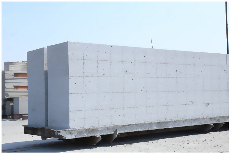 尖扎加气块 加气砌块 轻质砖气孔结构及其影响因素